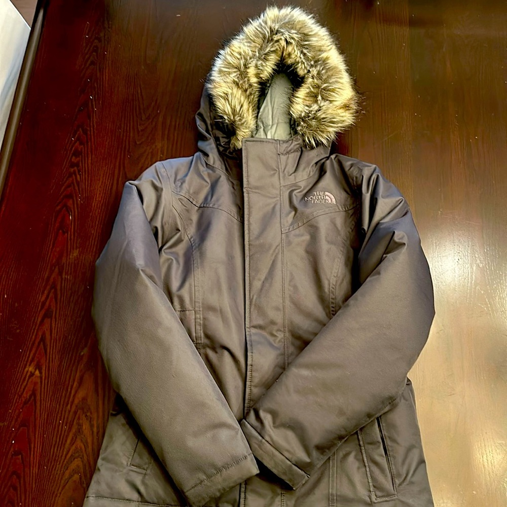 Girls Northface Parka.